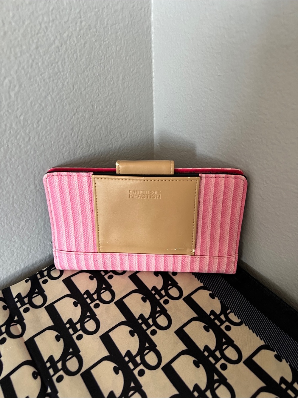 Wallet - Picture 2 of 2